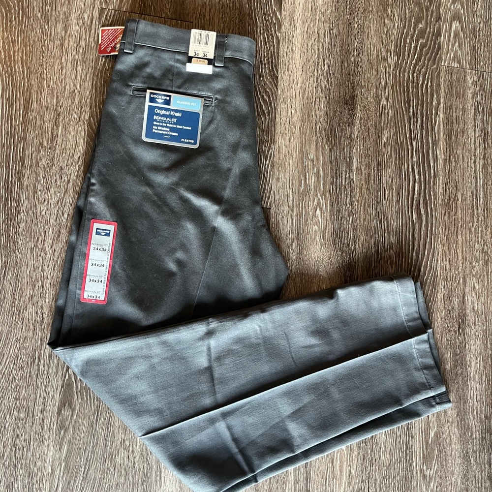 Brand new with tags grey khaki Dockers pants